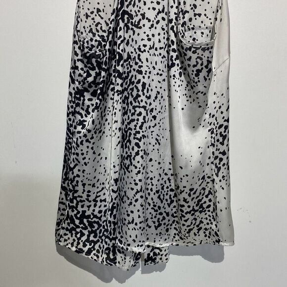 Milano Women's Black White Abstract Button Up Racerback Tank Top Size Small - Picture 5 of 8